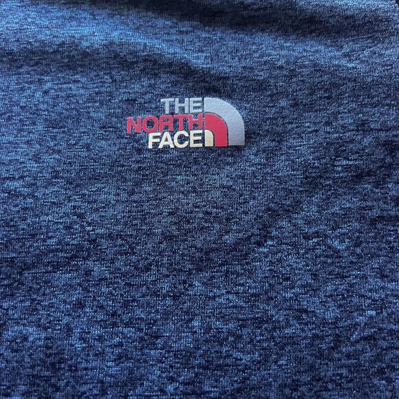 THE NORTH FACE ACTIVE SHORT SLEEVE SHIRT SMALL - Picture 3 of 6